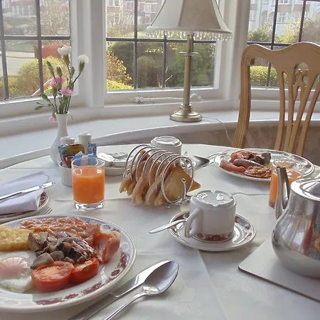 Park View Bed & Breakfast 4*