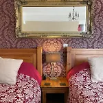 Bed & Breakfast Park View & 4*