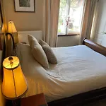 Bed & Breakfast Park View &